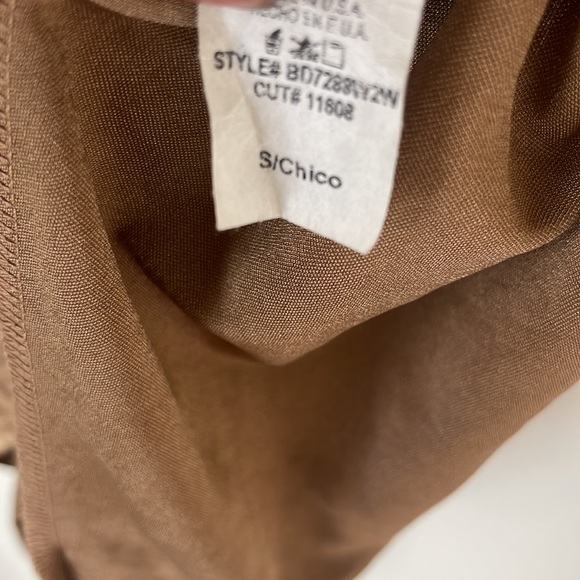 WINDSOR Gold V Neck Dress ✨ - Picture 6 of 6